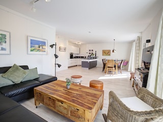 Küche, Wohn- und Essbereich