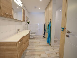 1. Badezimmer