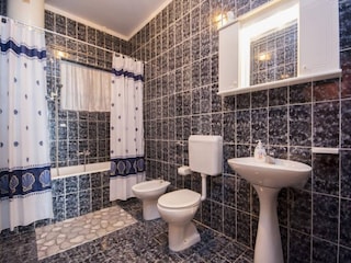 Appartement Brodarica Équipement 10