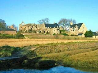 Vakantiehuis Yvias Omgeving 23