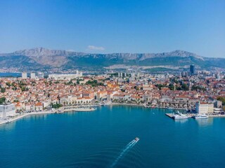 Apartment Split (Stadt) Environment 14