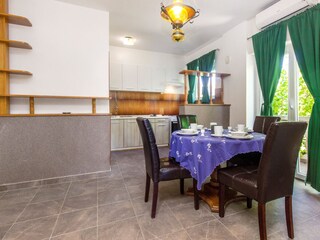 Apartment Pirovac  12