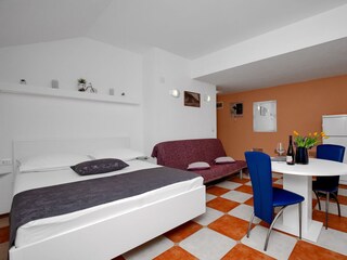 Apartment Drasnice  19