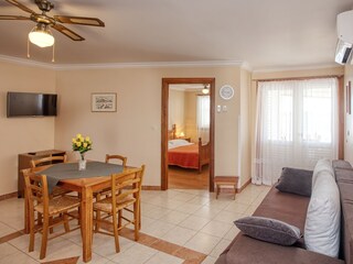 Apartment Brodarica  17