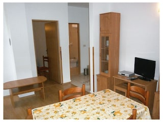 Apartment Cres  14