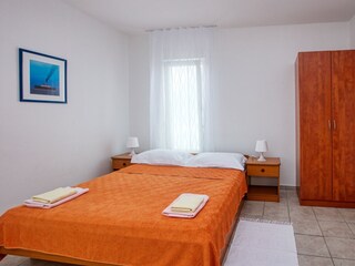 Apartment Pirovac  15