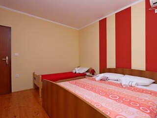 Holiday room Vrbnik  13