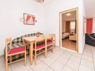 Apartment Povljana  4
