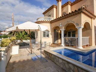 Villa Felix und Pool