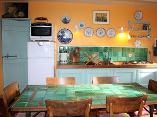 Kitchen with dining table