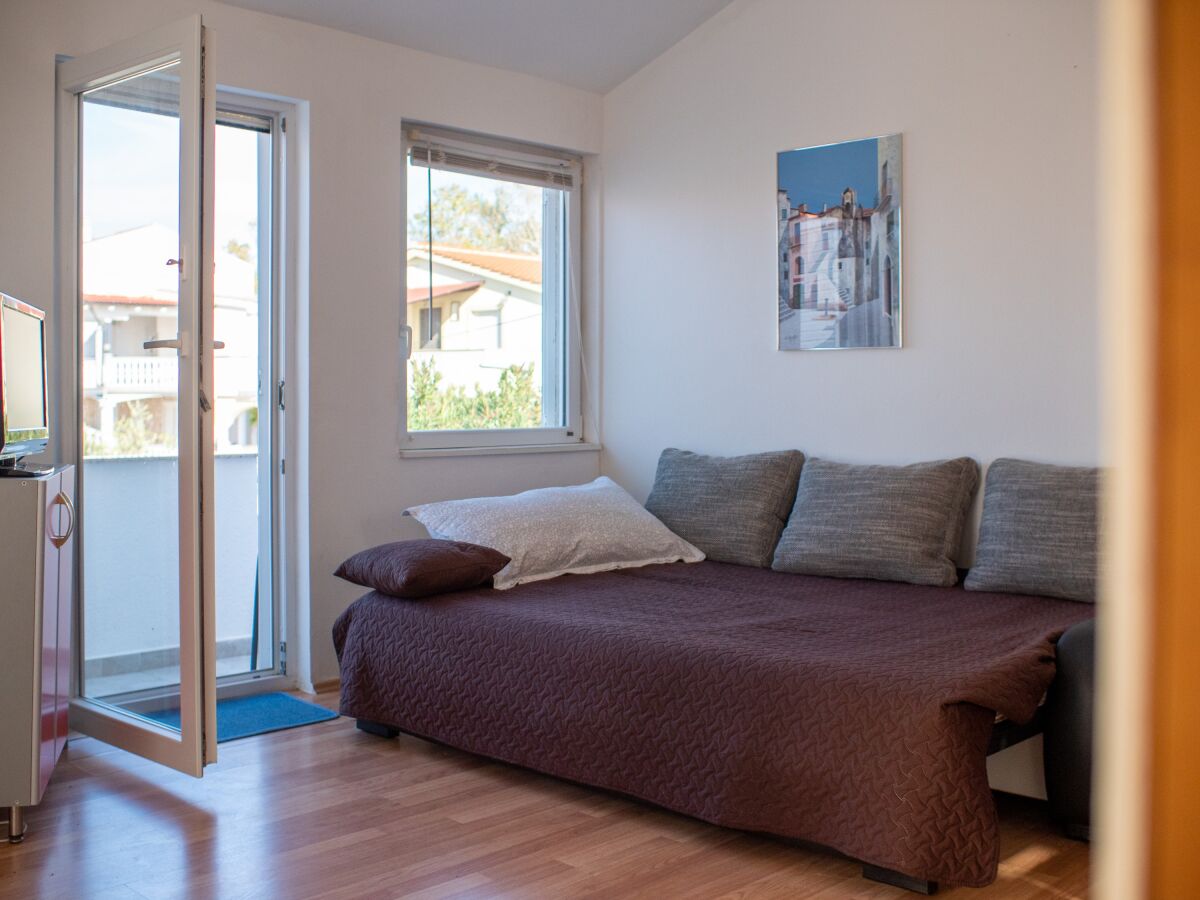 Apartment Vrsi 18