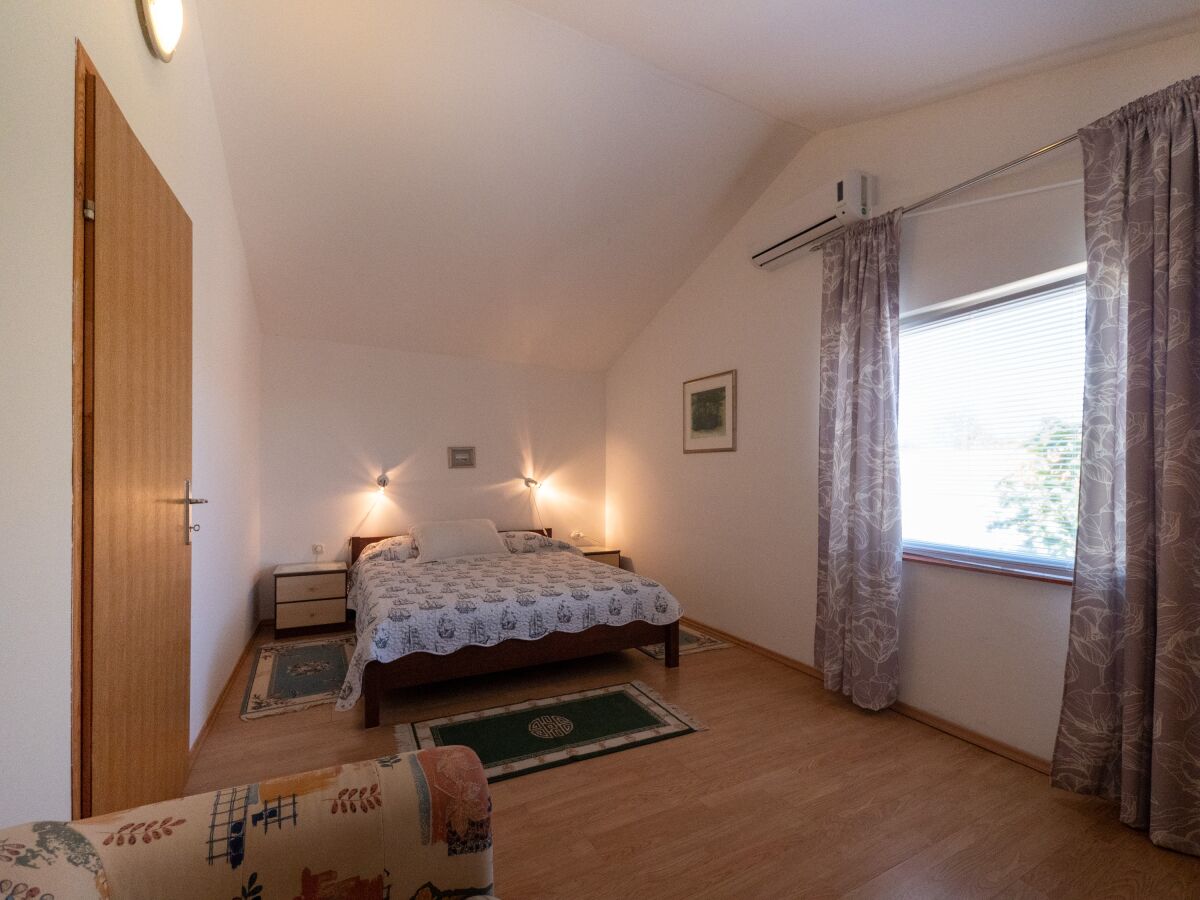 Apartment Vrsi 23