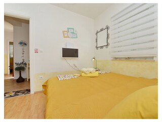 Apartment Stara Novalja  16