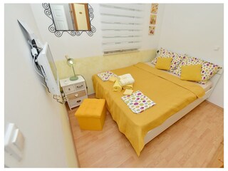 Apartment Stara Novalja  17