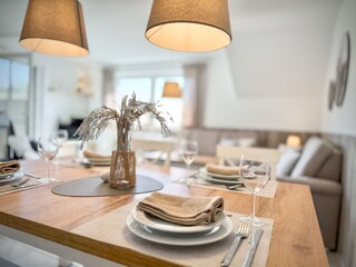 Esstisch im Wohnzimmer