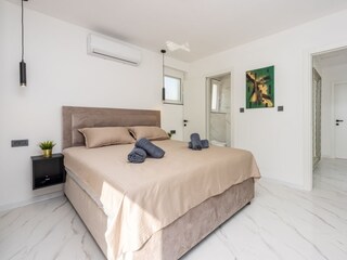 Holiday house Baska  24