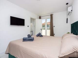 Holiday house Baska  27