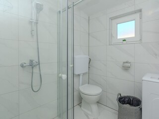 Apartment Povljana  13