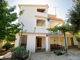 Apartment Grebastica  5