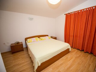 Apartment Grebastica  18