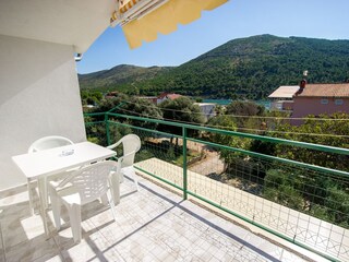 Apartment Grebastica  1