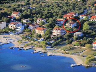 Apartment Grebastica  3