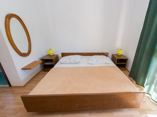 Apartment Grebastica  16