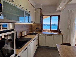 Apartment Okrug Gornji  14