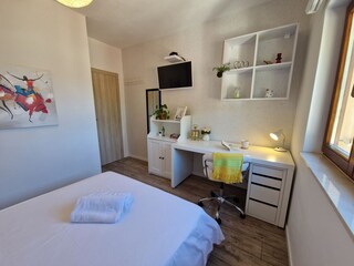 Apartment Okrug Gornji  25