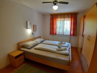 Schlafzimmer im Erdgeschoss .1.