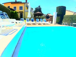 Casa per le vacanze Buje Registrazione all'aperto 3
