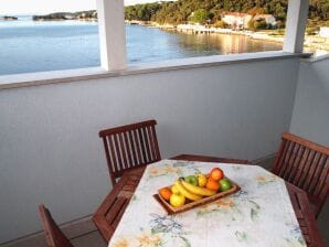 One bedroom apartment near beach Kampor, Rab A-3213-i