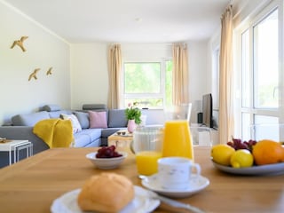 Wohnzimmer mit Essbereich