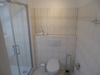 Badezimmer mit Dusche