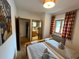Holiday apartment Garmisch-Partenkirchen Bedroom 23
