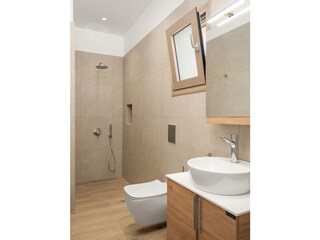 Second Bathroom/First Floor