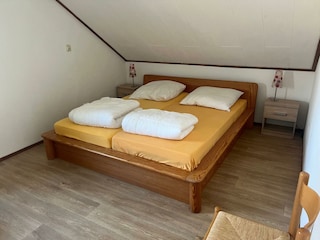 Schlafzimmer 2