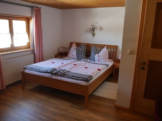 Schlafzimmer 2