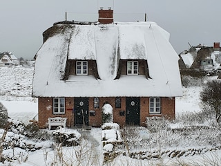 Haus Düne ist die rechte Hälfte