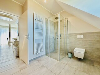 Wohlfühlbad mit Tageslichtfenster