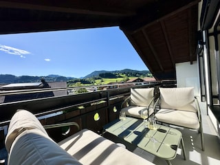 Balkon mit Loungemöbel