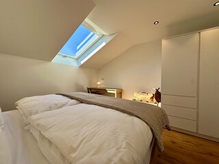 Schlafzimmer 2