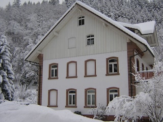 Alte Seebachschule im Winter