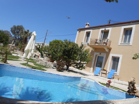 Authentische kretische Villa mit Pool
