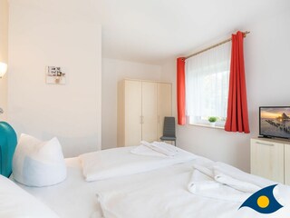 Schlafzimmer 2