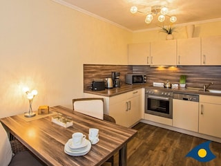 Küche mit Essbereich