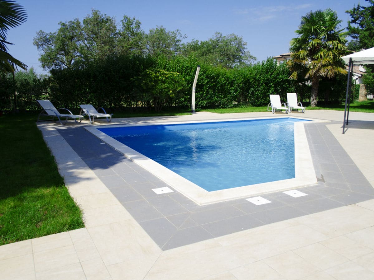 Villa Marjana pool