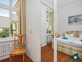 Kleiderschrank im Schlafzimmer