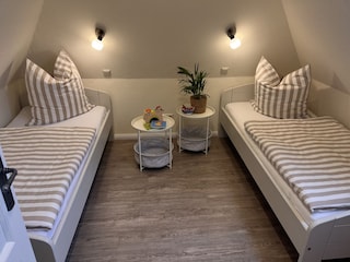 Schlafzimmer 3