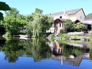 Ferienhaus am Fluss